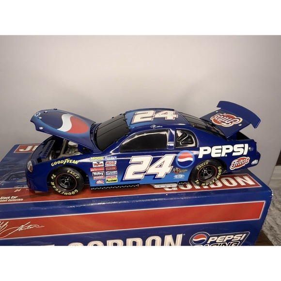 1999 Jeff Gordon #24 Pepsi Monte Carlo 1:24 Action Racing Limited Edition - Picture 10 of 13